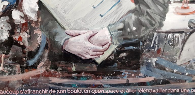 Détail — Elle aimerait beaucoup s&rsquo;affranchir de son boulot en openspace et aller télétravailler dans une petite campagne sympa.